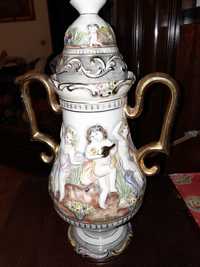 Jarra antiga e rara em porcelana da marca Elpa Alcobaça