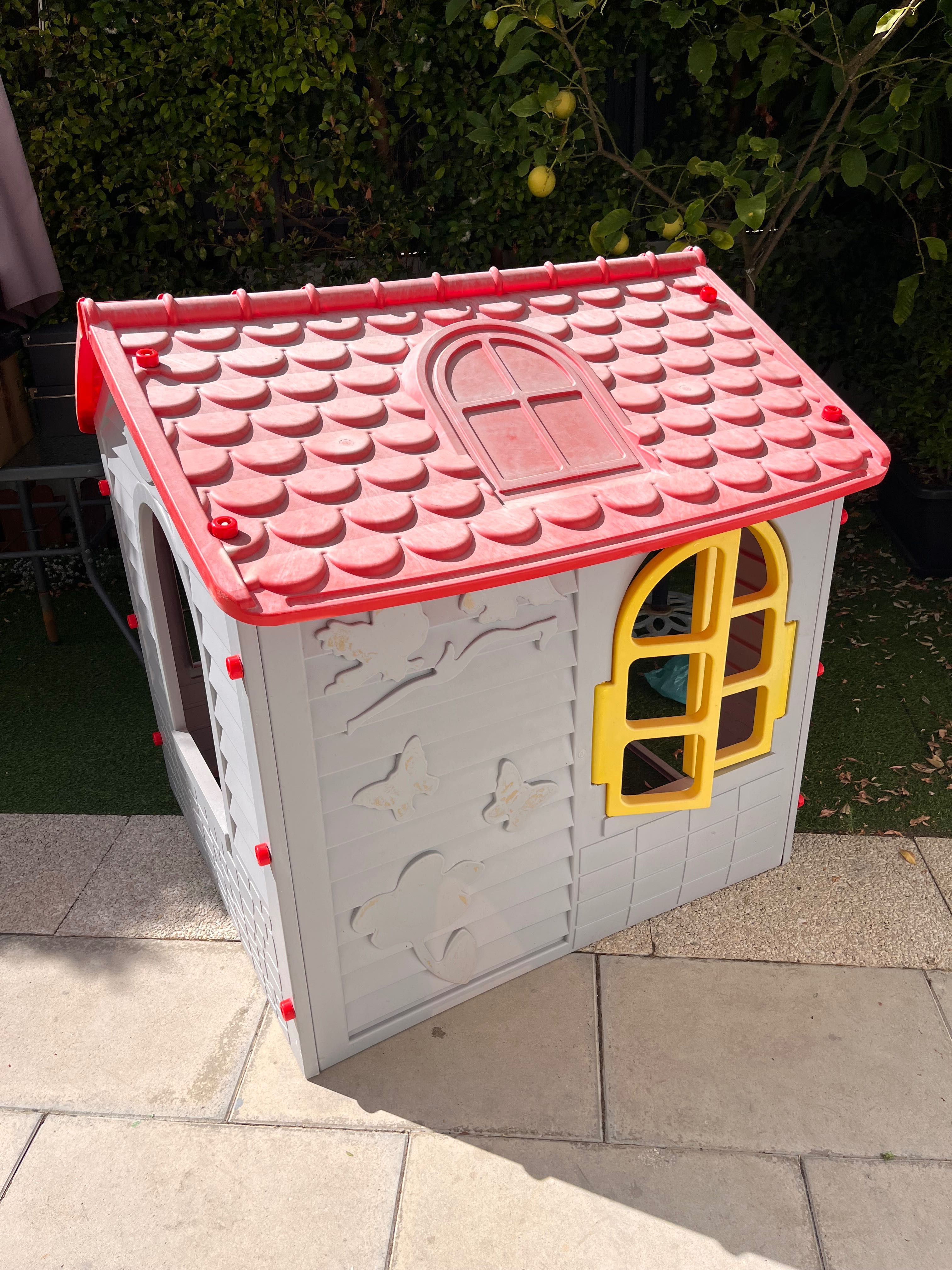 Casa de brinquedo - exterior