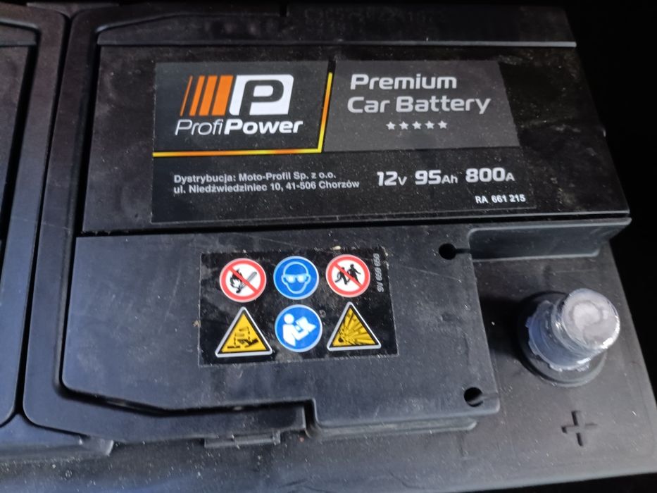 Sprzedam nowy akumulator 95ah 800A