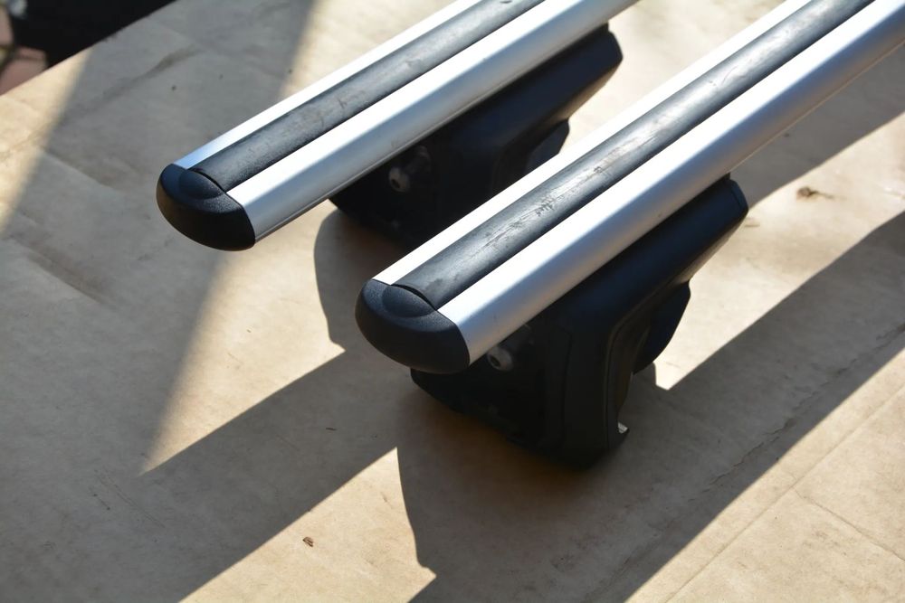 Thule 757 / Norauto bagażnik na relingi otwarte alu 118 cm
