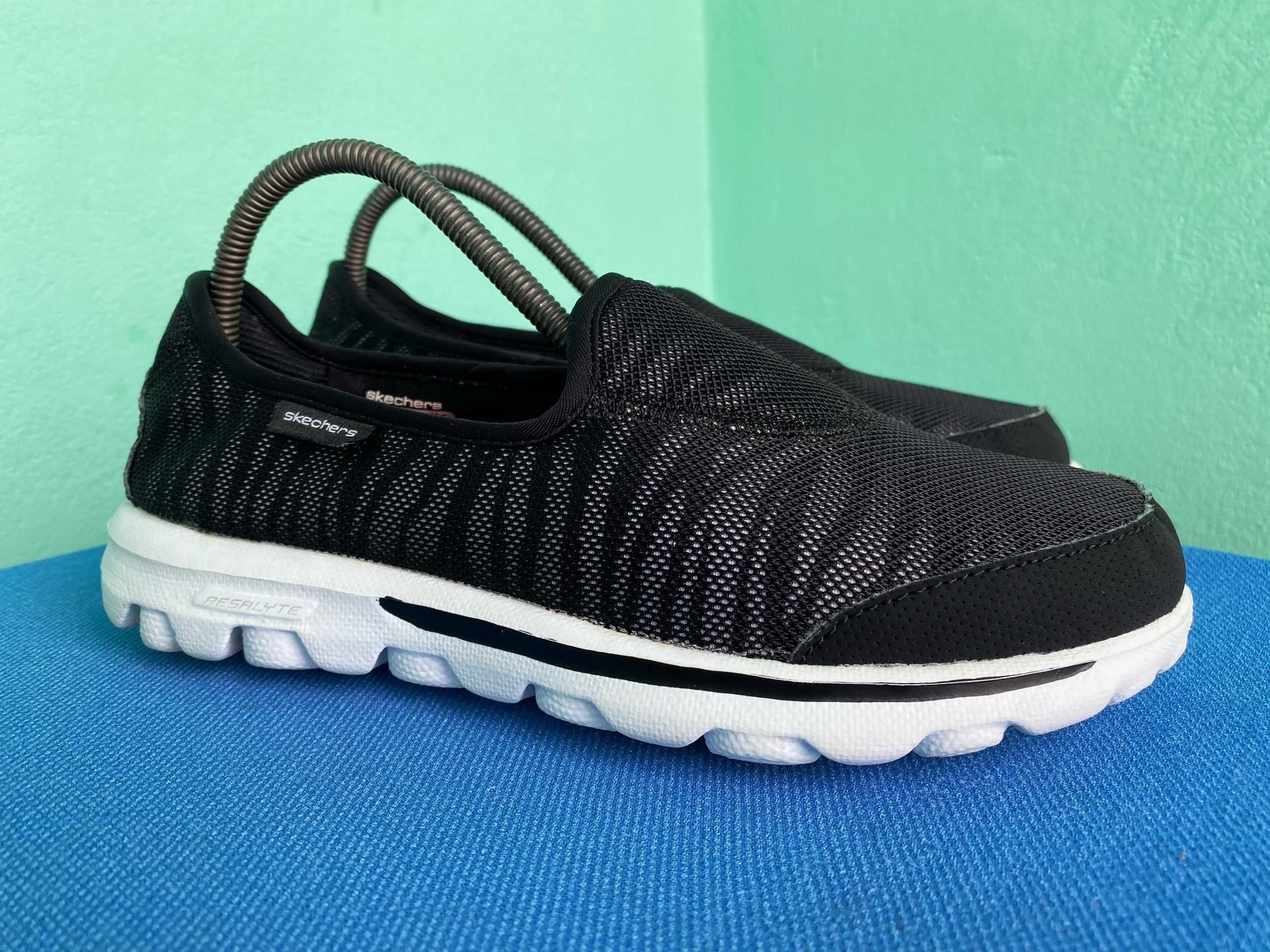 Сліпони Skechers Go Walk Extract