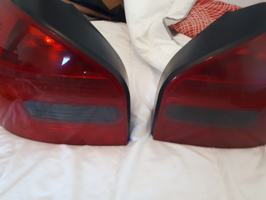Vendo Farolins Traseiros Audi A3 (1996–2003) de Origem Novos