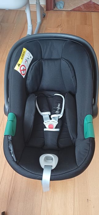 Fotelik Cybex Aton B2 i- size z bazą