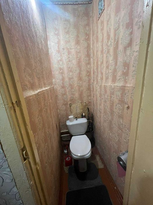 В продажі  1 кімната в гуртожитку, Гречани