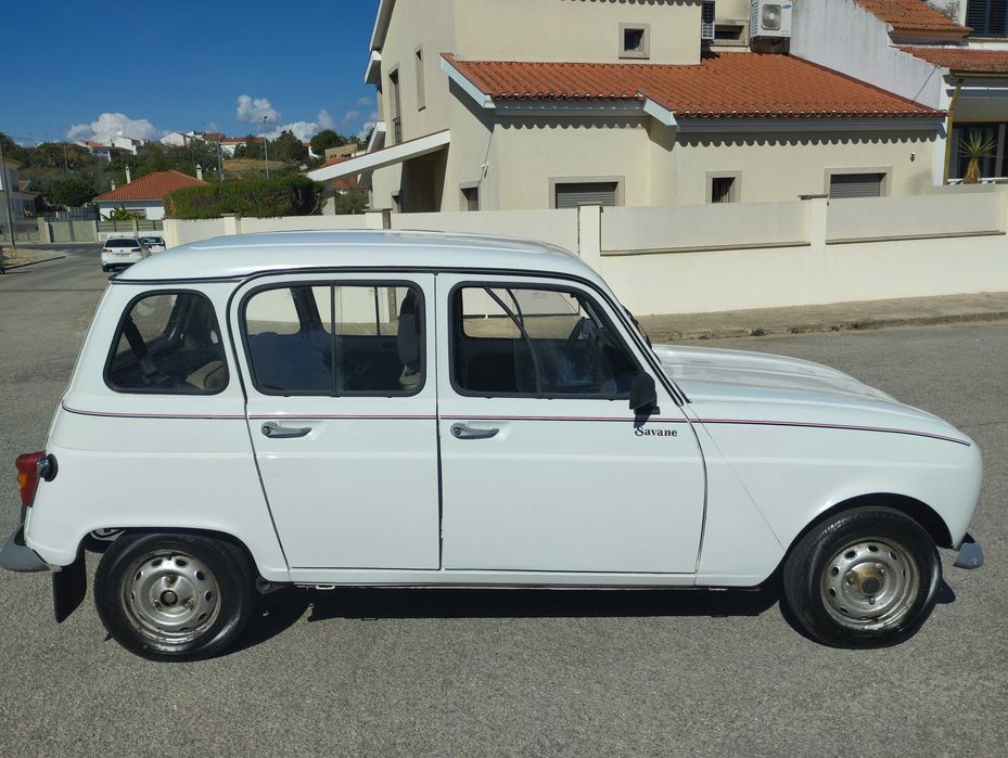 Renault 4L Savanne