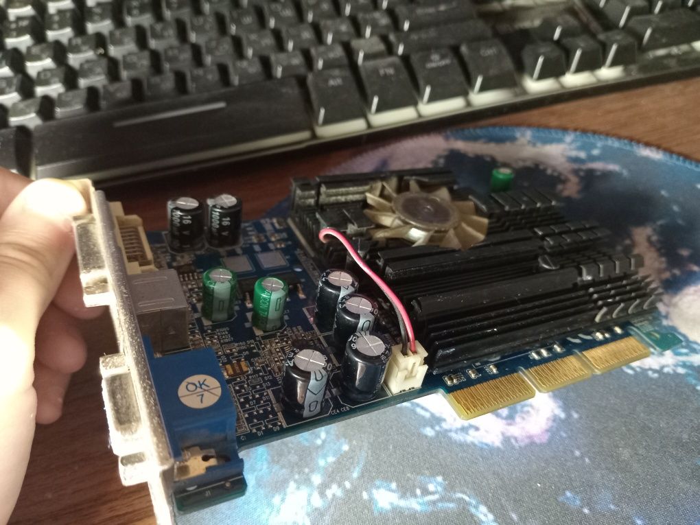 NVIDIA GeForce FX 5200
