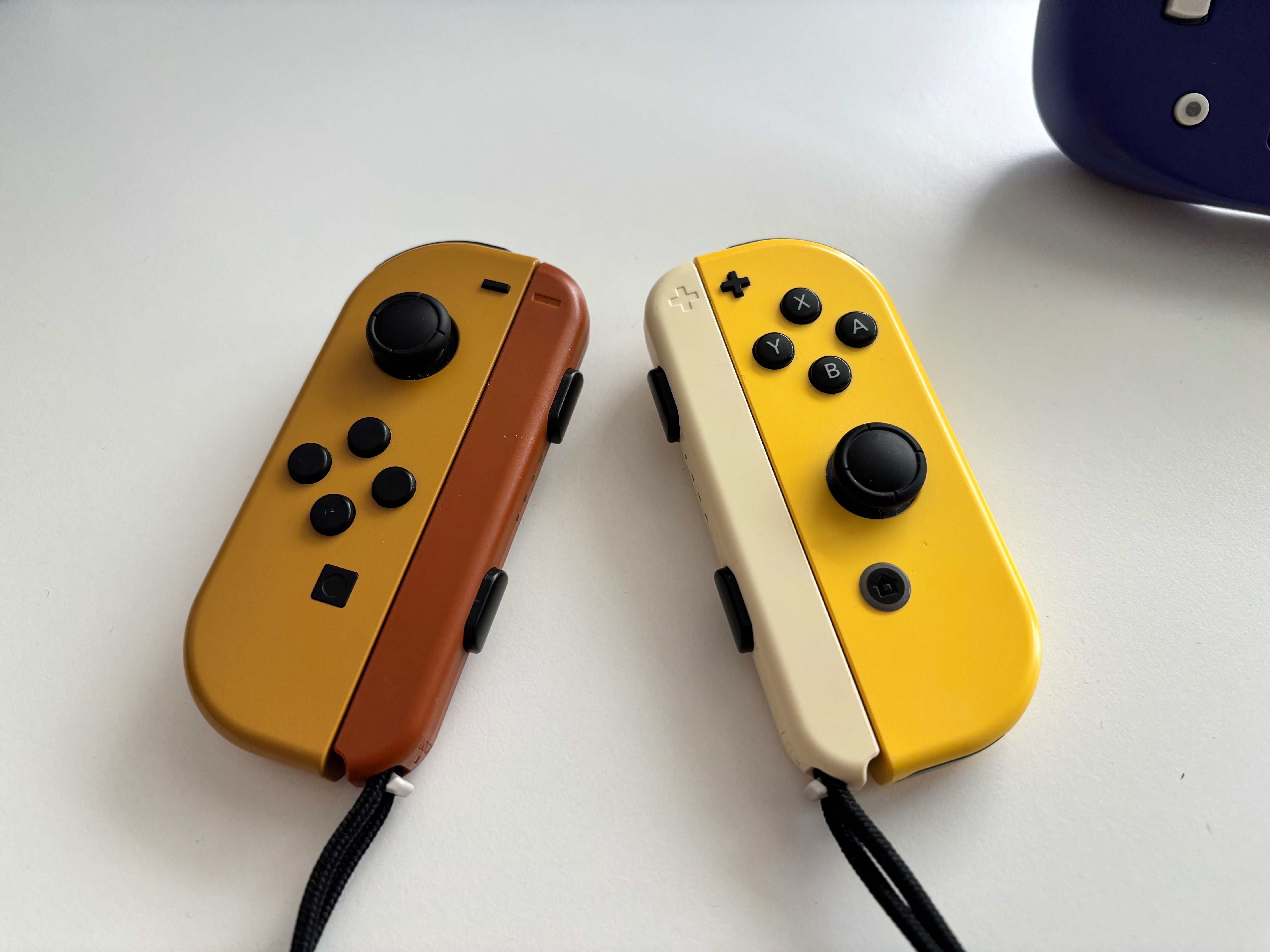 Nintendo Switch Let's Go Pikachu & Eevee Edition + Gry + Nitro Deck