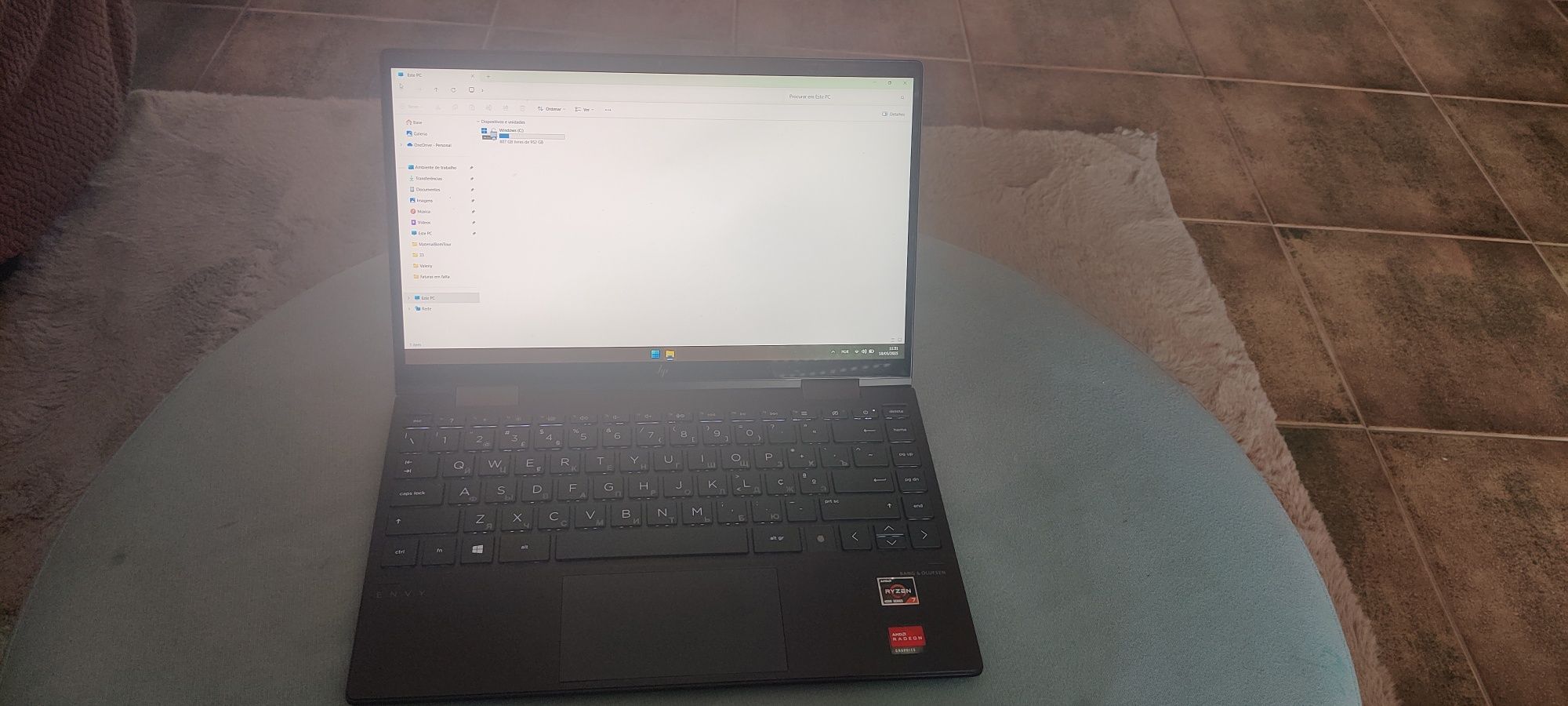 HP Envy convertible 1000gb