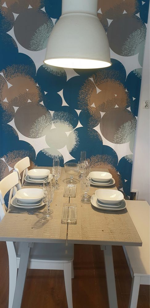 Drewniany stół loftowy IKEA z limitowanej serii