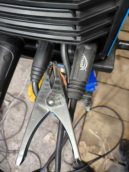 Półautomat spawalniczy ENERGOmatic 230 z podwójnym pulsem
