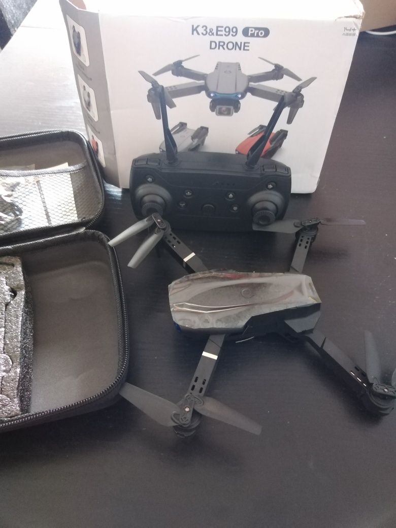 Promoção€€ DRONE E99 PRO novo