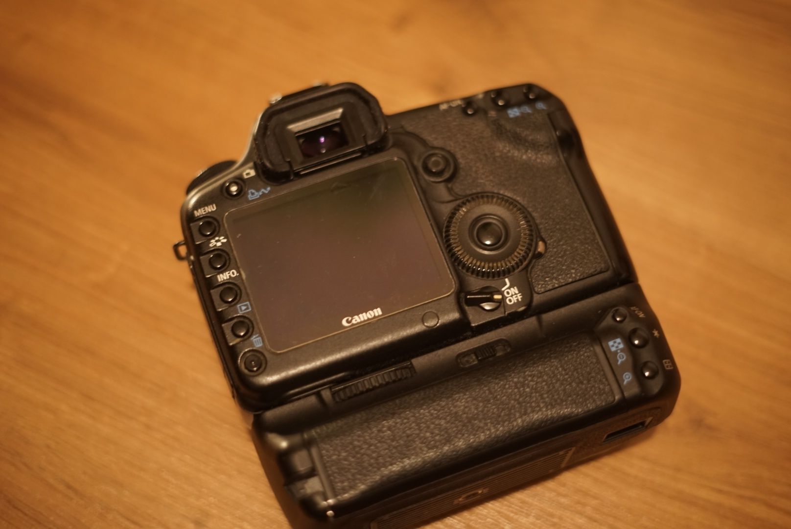 Canon Eos 5D Mark II (2) + Grip