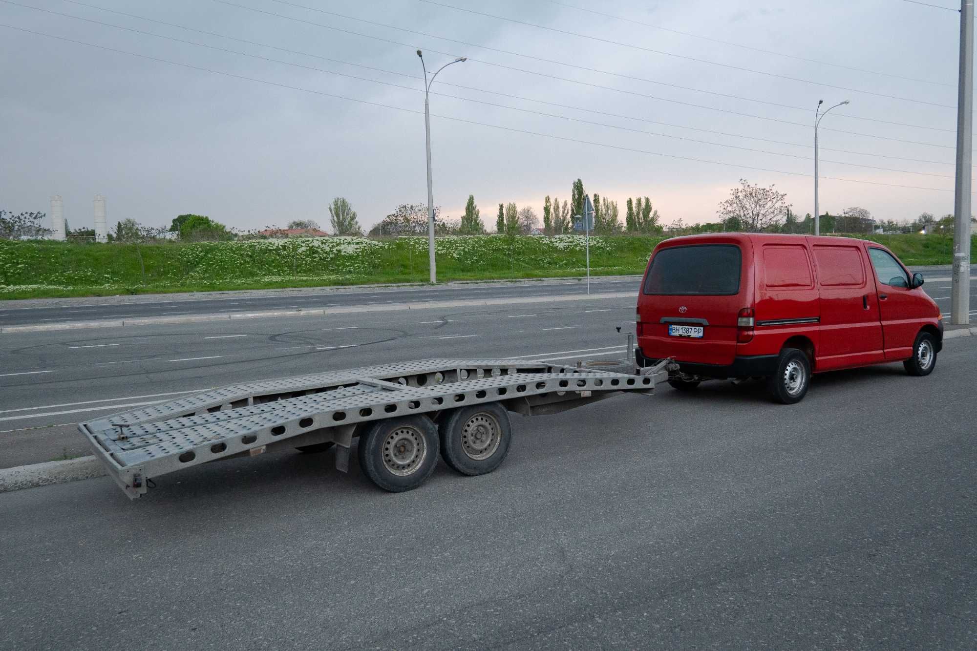 Аренда,прокат лафета прицеп трал ГРУЗОВОГО АВТО с водителем И БЕЗ