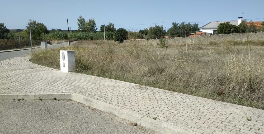 508 M2 - Lote para construção de moradia de 1 ou 2 Pisos