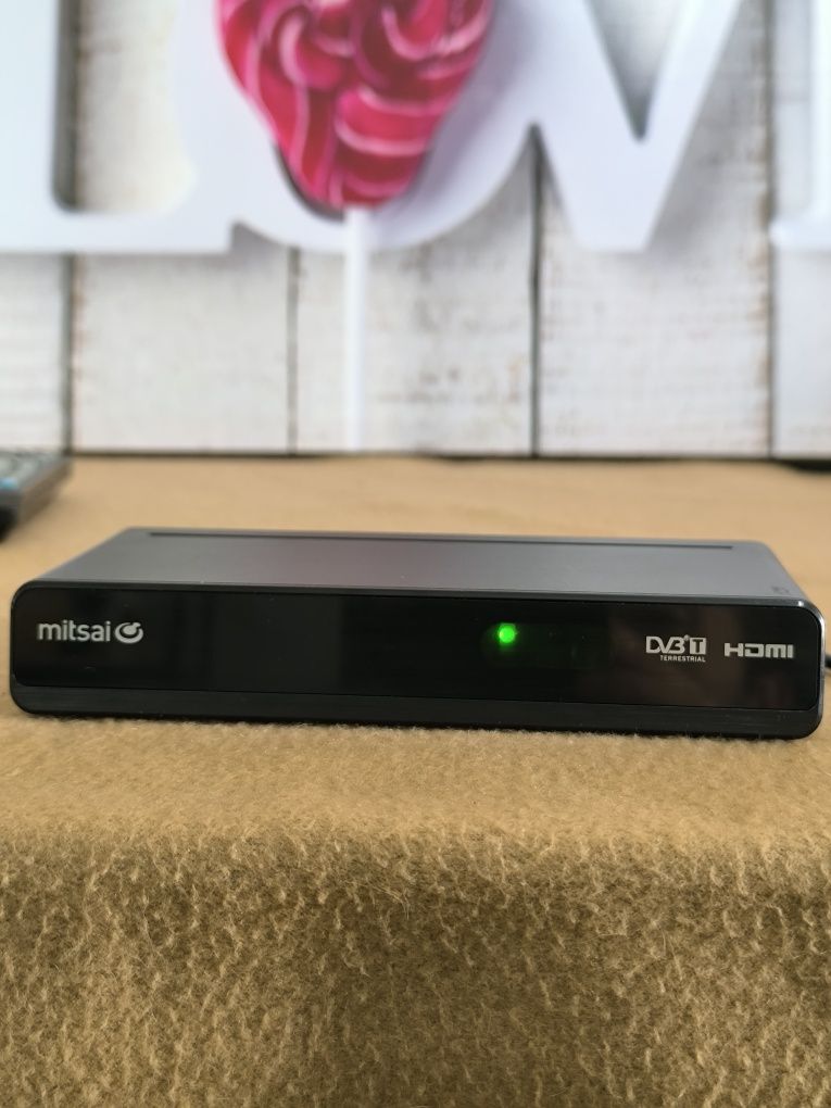 Recetor de televisão digital terrestre (TDT)