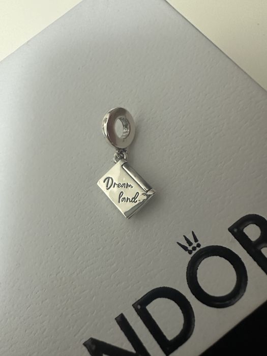 Zawieszka charms paszport wyjazd podróż nowa Krk