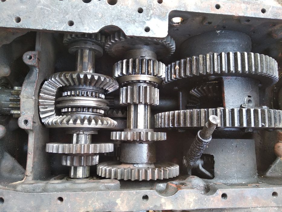 Запчасти до т-25