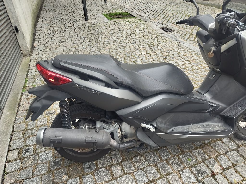 Yamaha X-Max 2016