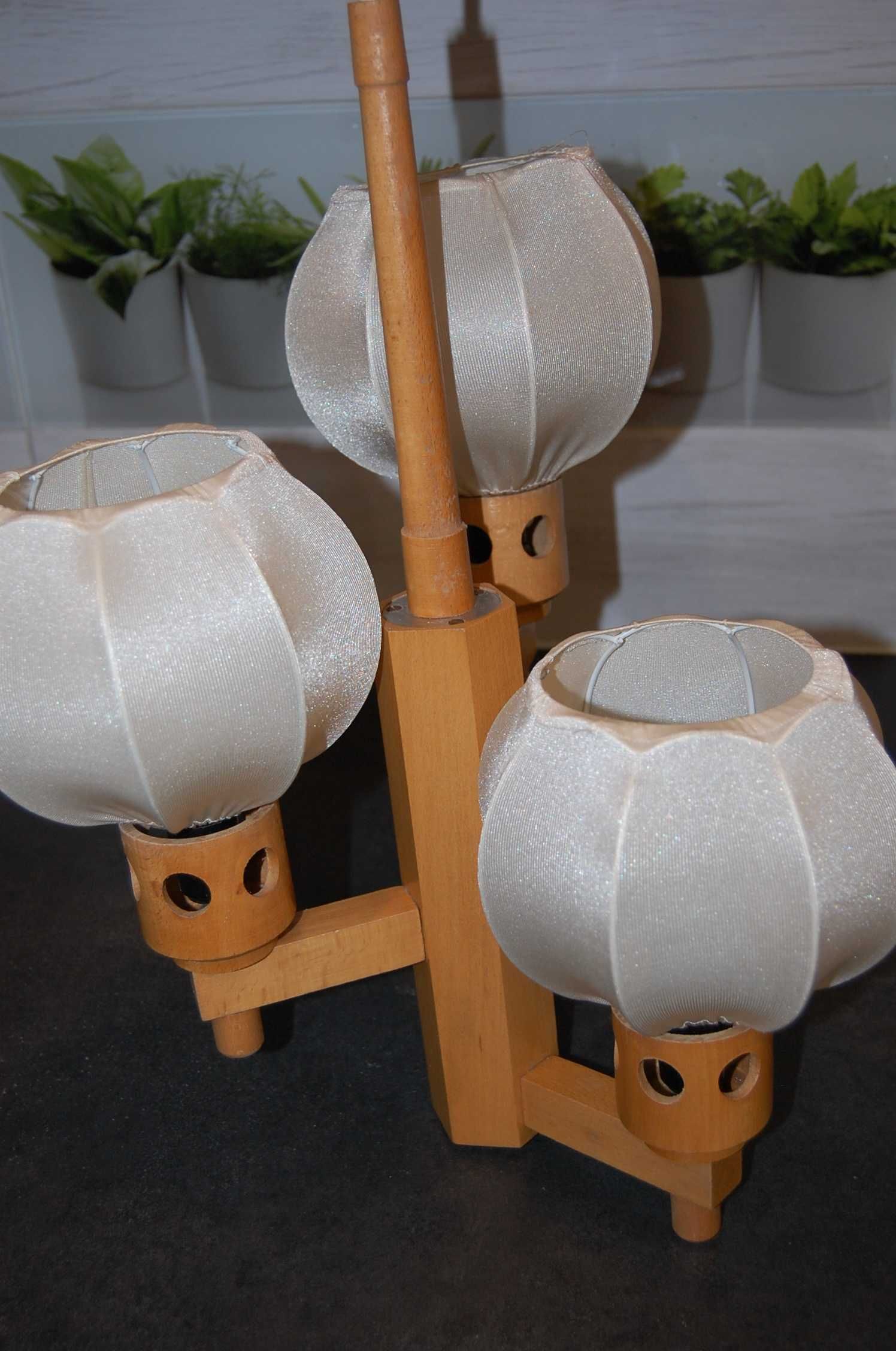 Żyrandol, lampa z kloszami, na 3 żarówki - PRL