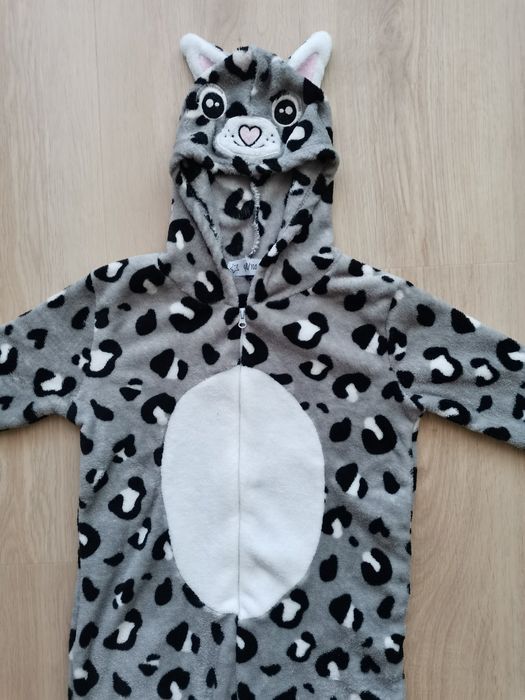 Nowy kombinezon/piżama ryś