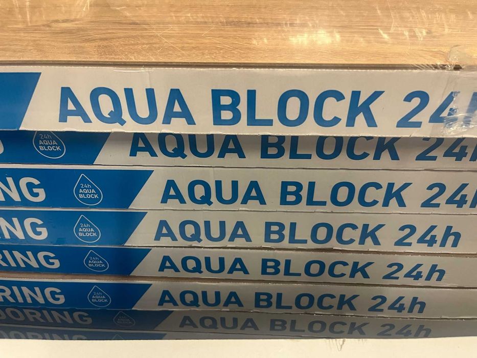 Panele podłogowe Laminowane AC/5.         
 Kolor Dąb Tajlandii 8mm.