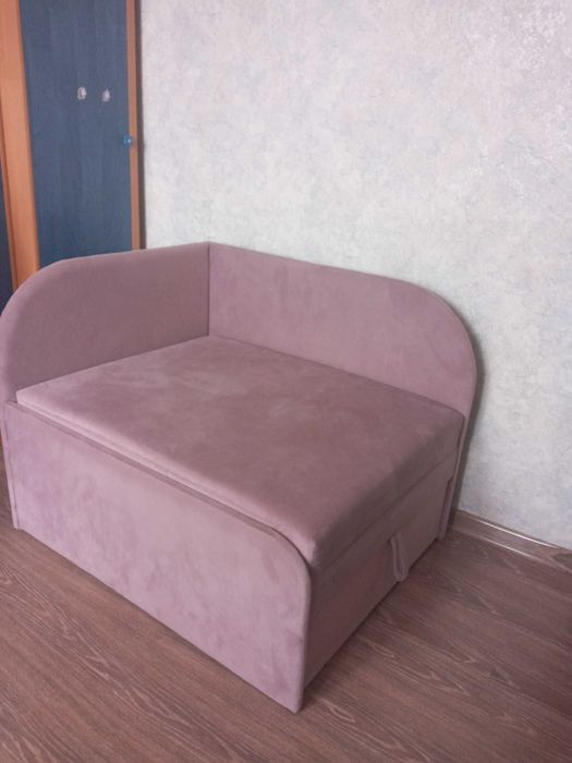 Дитячий диванчик