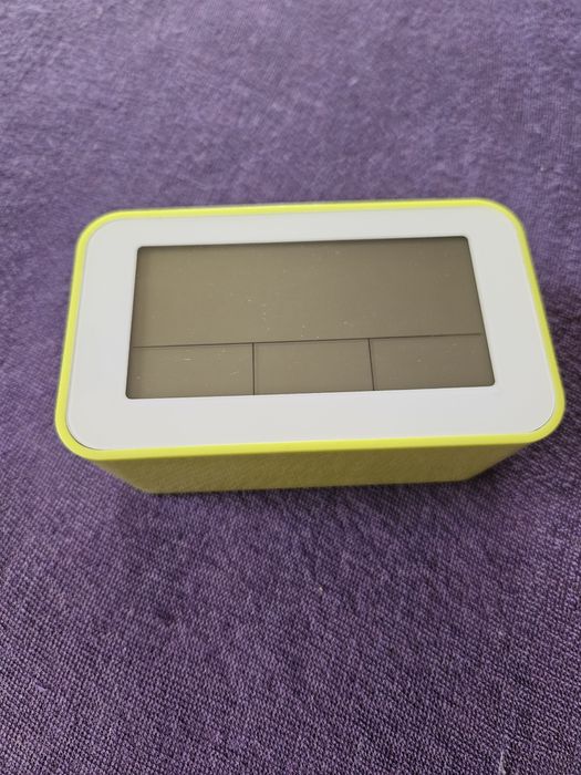 Zegarek  budzik  cyfrowy  na baterię