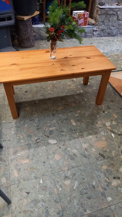 Mesa rectangular em  pinho