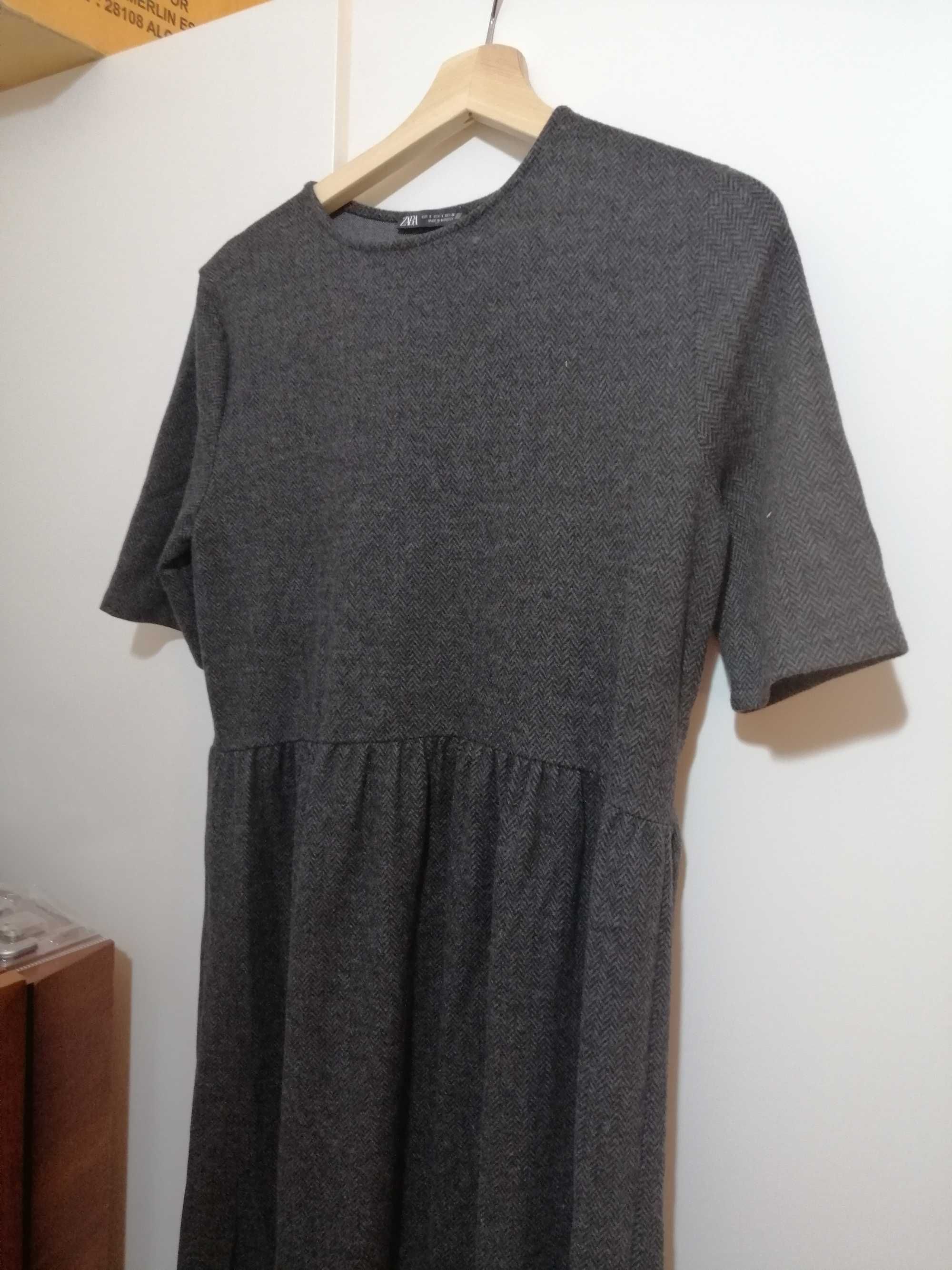 Vestido cinza mesclado da zara novo