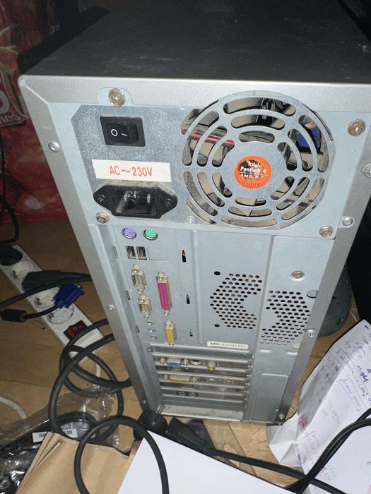 Torre e Portateis - acer aspire 5333 e fujistu amilo para peças