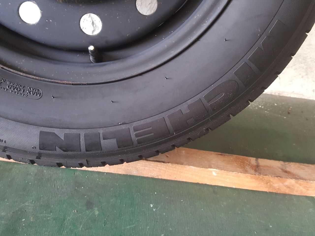 Opona pojedynka letnia 215/65R15 7,8mm Michelin MXV3-A