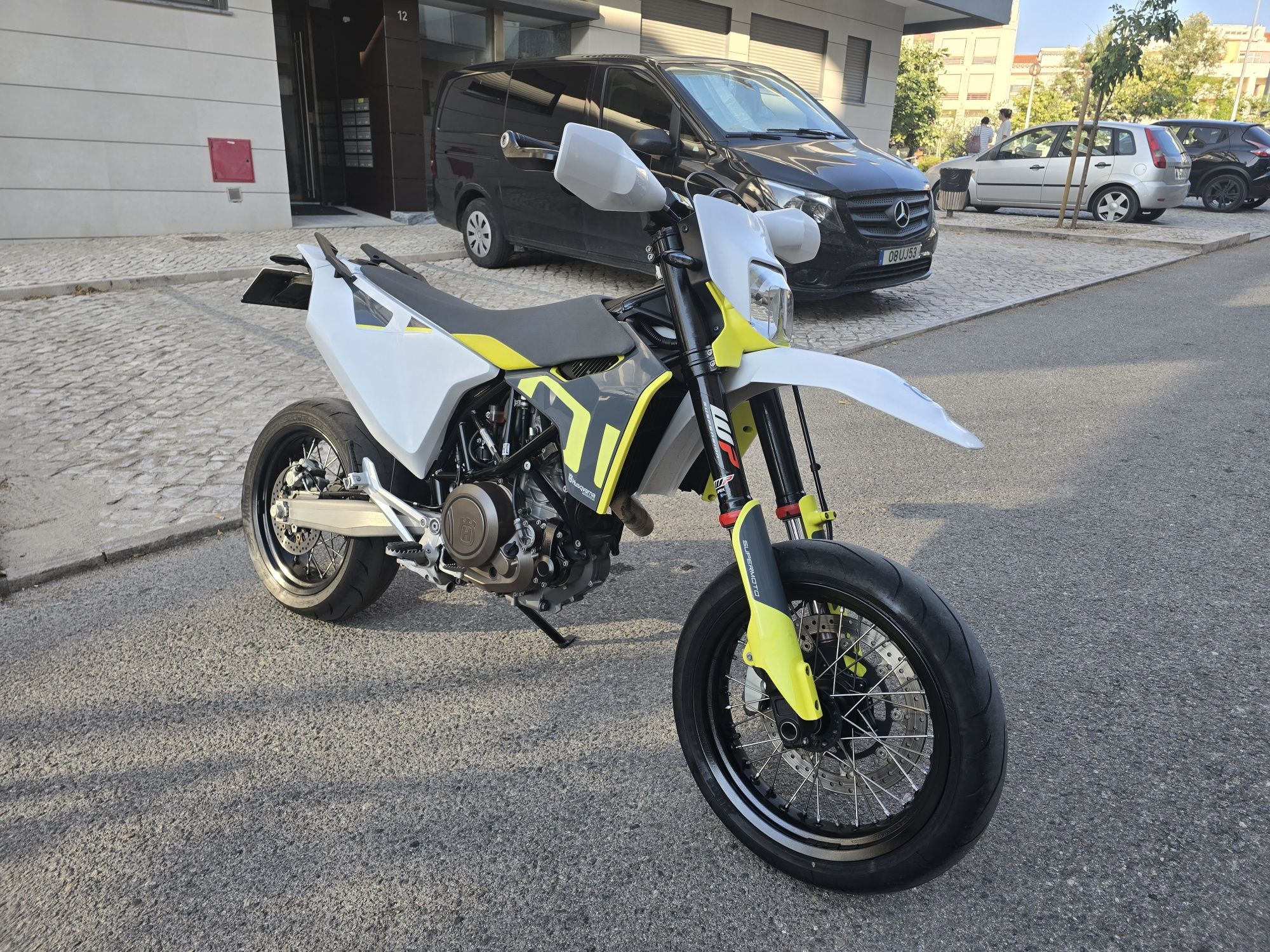 Husqvarna 701 sm