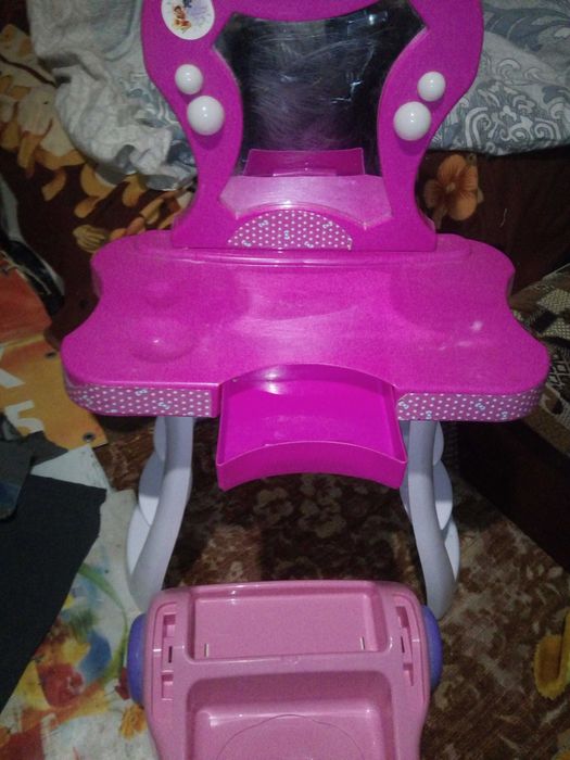 Столік дитячий+шкатулка ручна работа.ЛОТОМ.