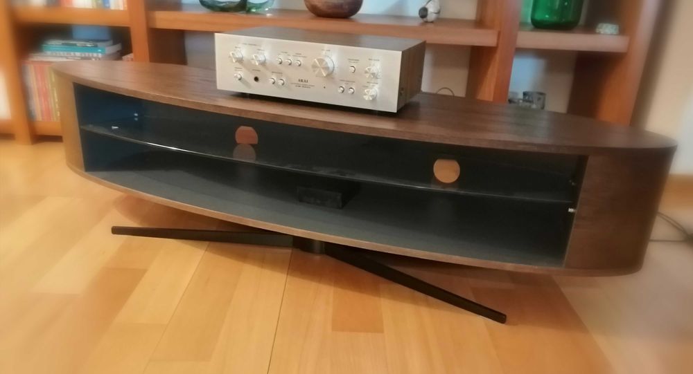 Móvel tv & multimédia de design. Excelente estado.