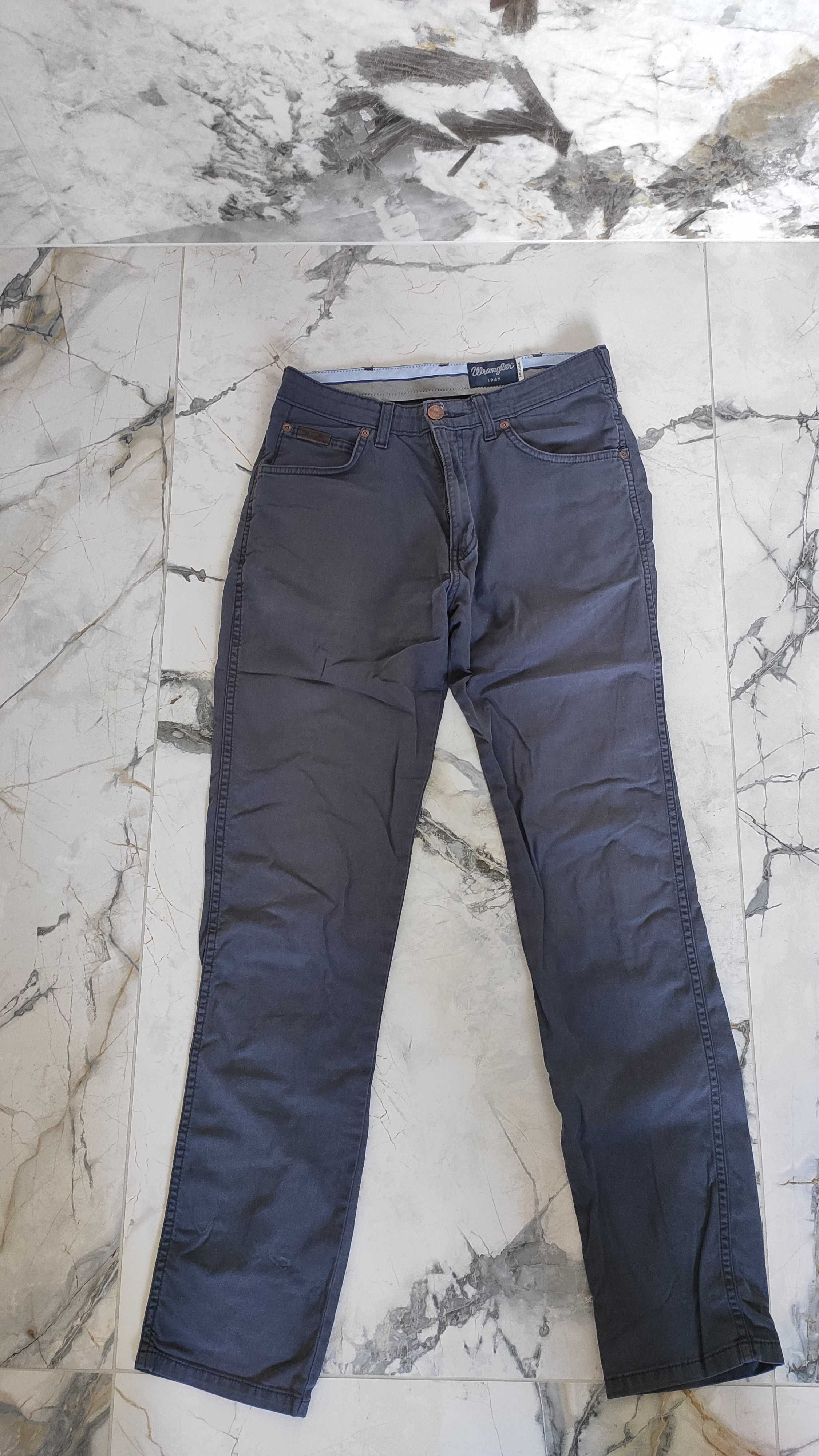 Spodnie, jeansy, dżinsy granatowe Wrangler Arizona W31L32
