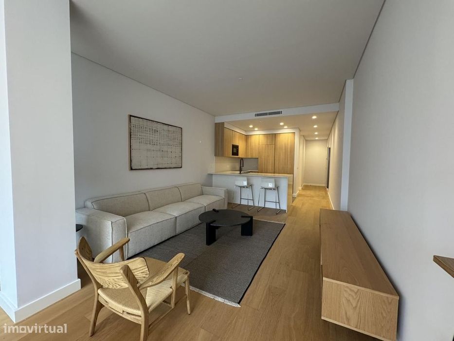 Apartamento T2 com piscina, Saldanha, Lisboa