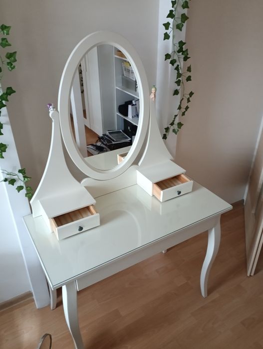 Toaletka Ikea i  krzeslo