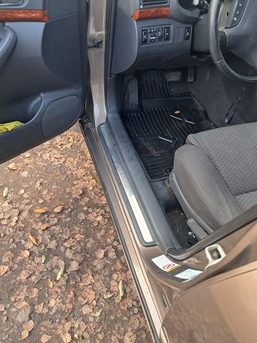 Тойота авенсіс,  автомат