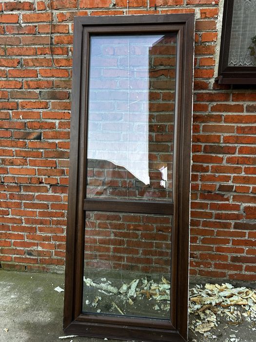 Okna z delomtazu pcv dwu szybowe drutex