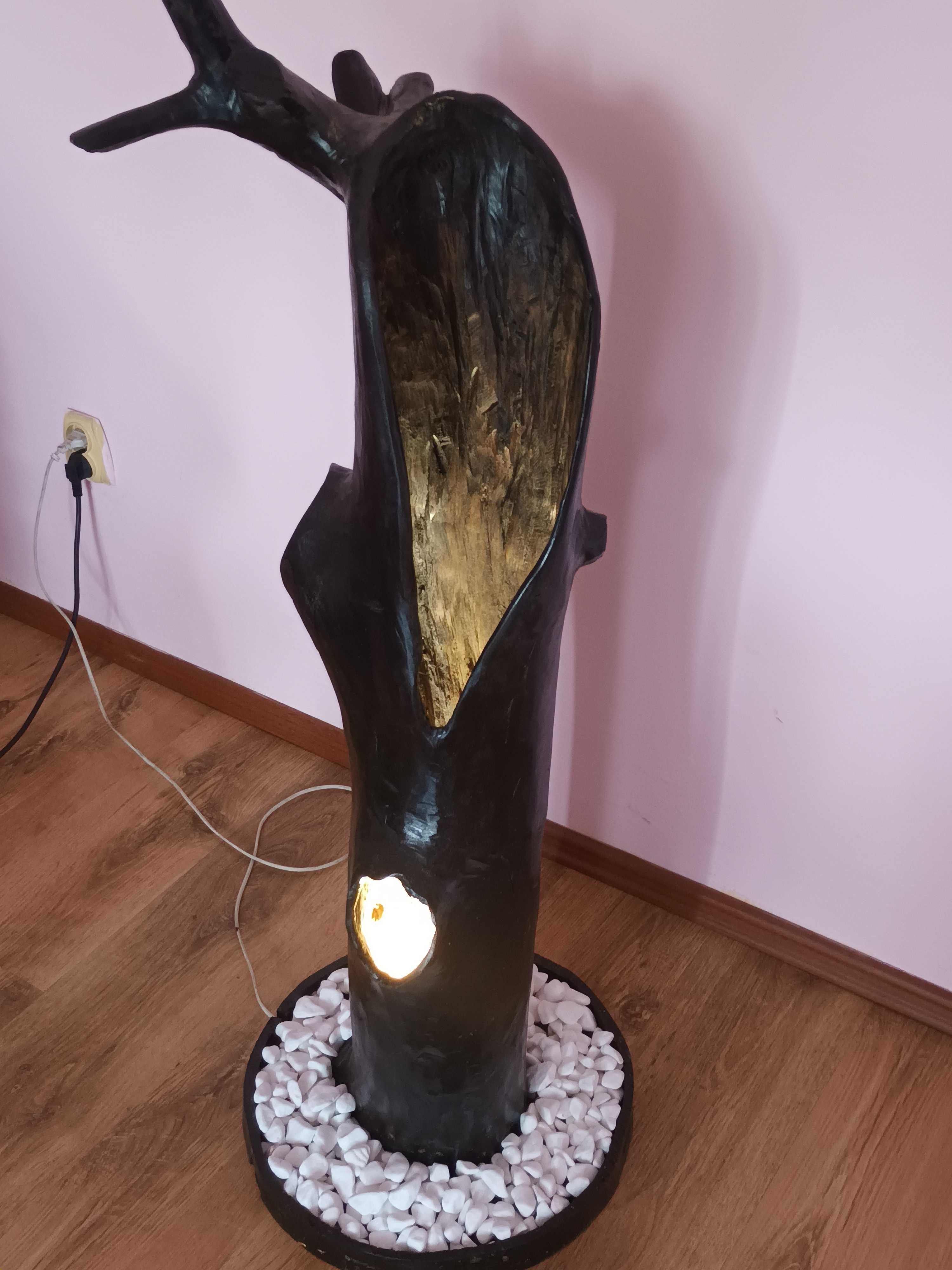 Lampa/rzeźba z pnia kasztanowca