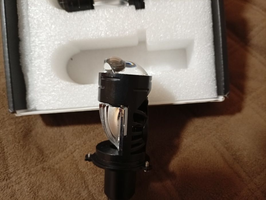 Led-лампи головного світла, лінзовані, H4