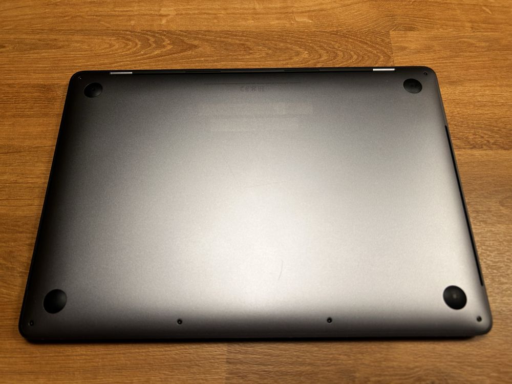 Macbook Pro A1989 i5 16GB 512GB SSD