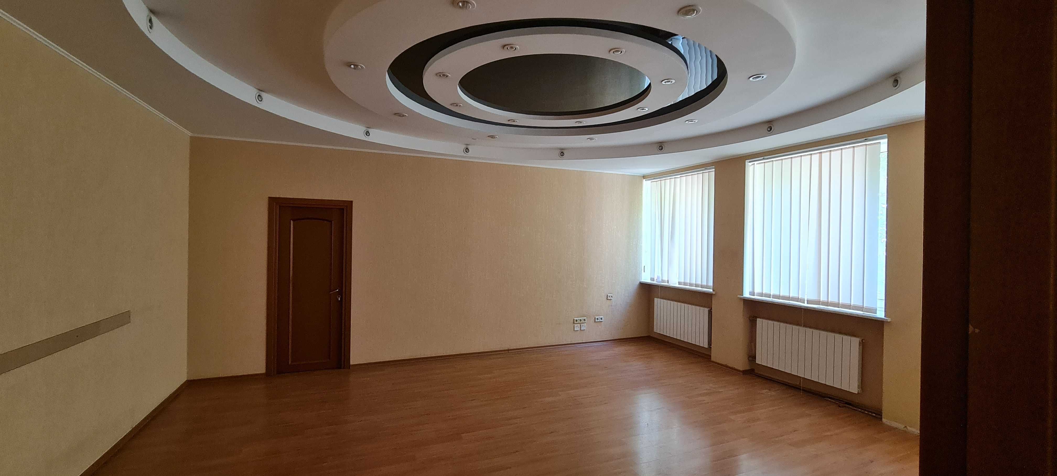 Оренда офісу. 306 кв.м. вул. Декабристів.