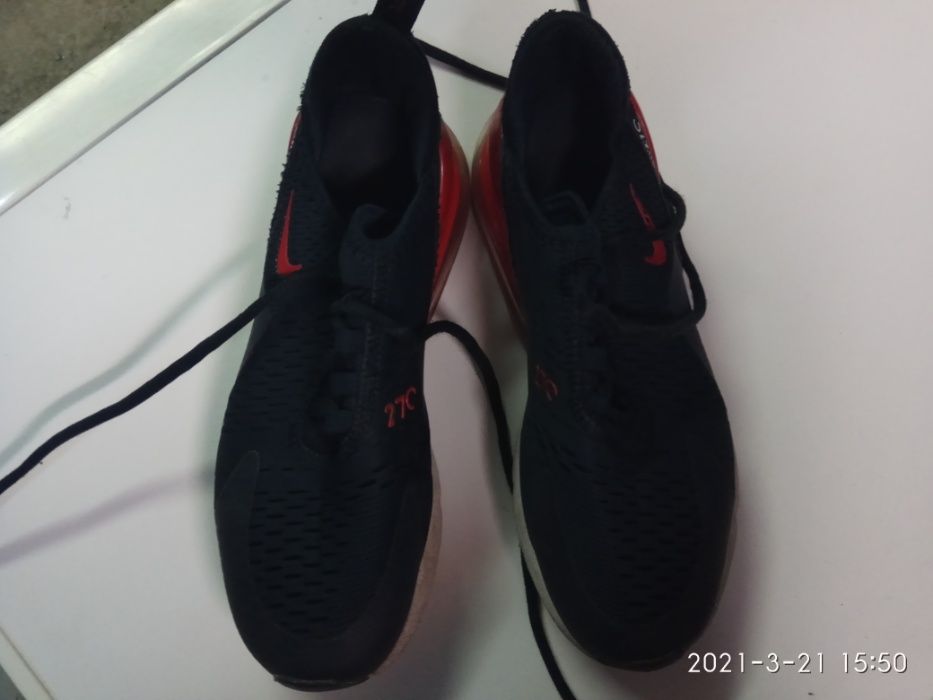 Продам б/у кроссовки Nike 270 р.38 (24 см)