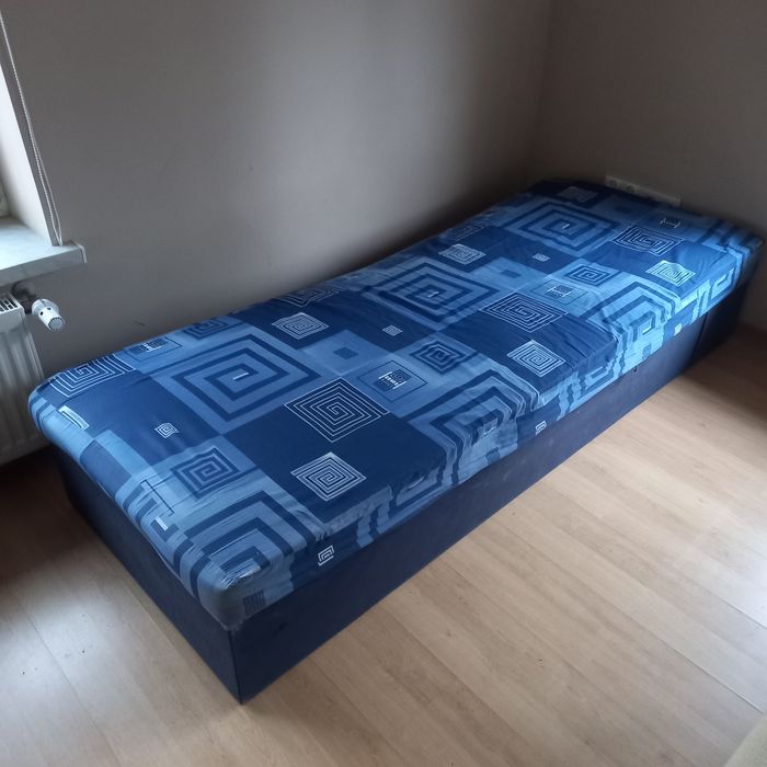 Tapczan otwierany ,kołdra, poduszka Stan bdb
