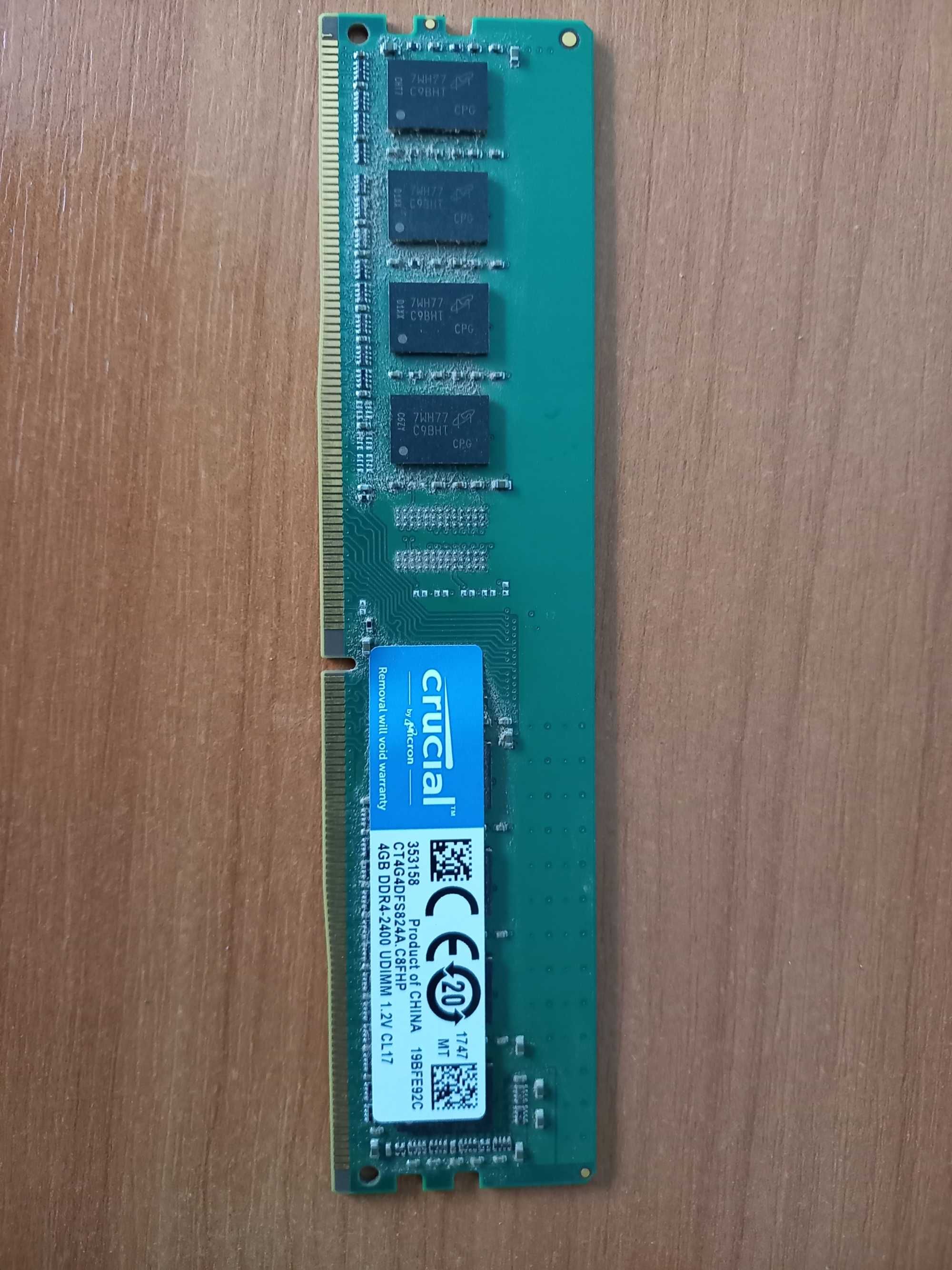 DDR4  4 гб,оперативна пам'ять