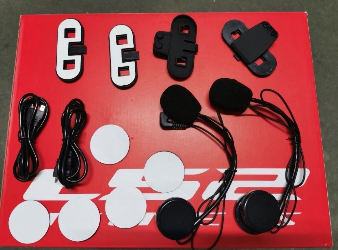 2-Auriculares/Intercomunicadores Bluetooth/ FM/Capacete/ Motard (NOVO)