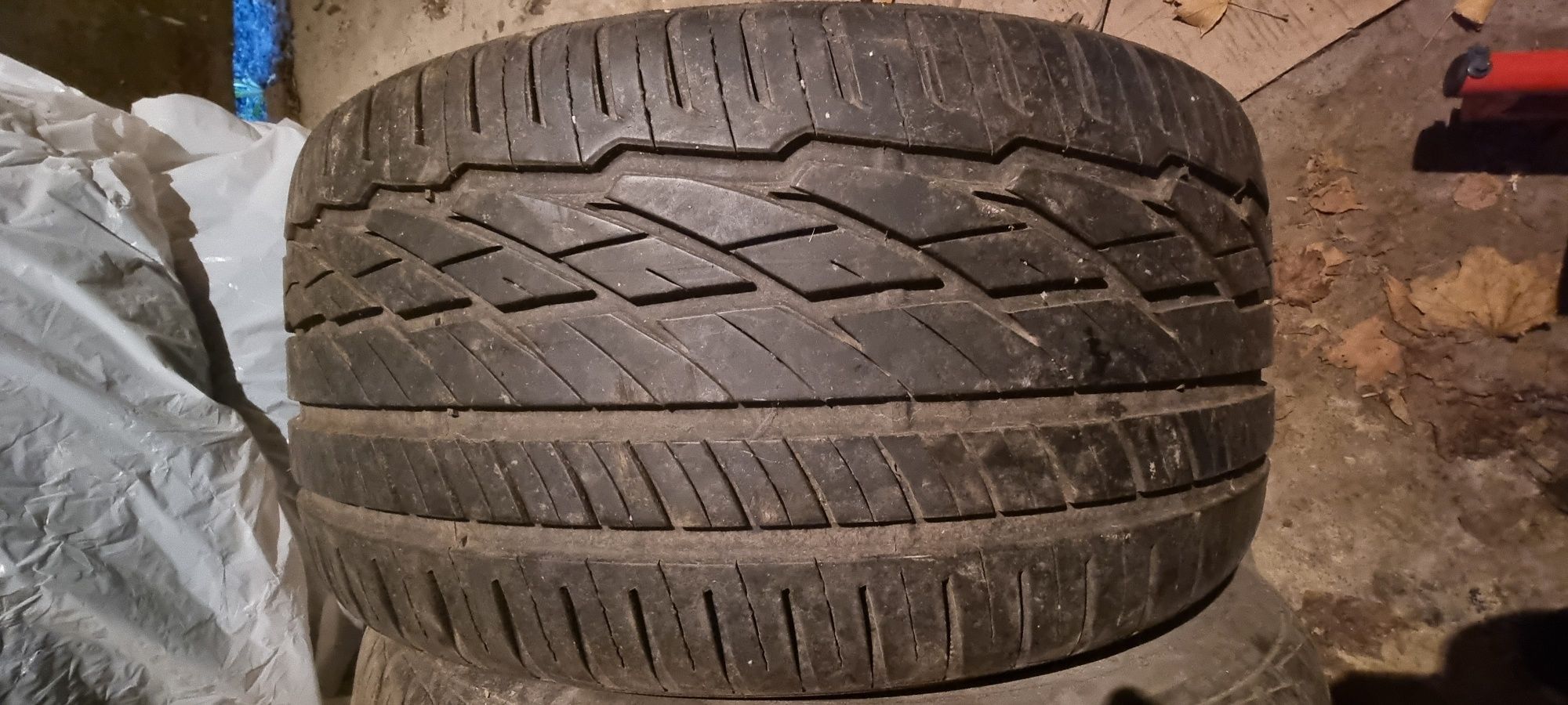 275/40 R20 General Grabber GT