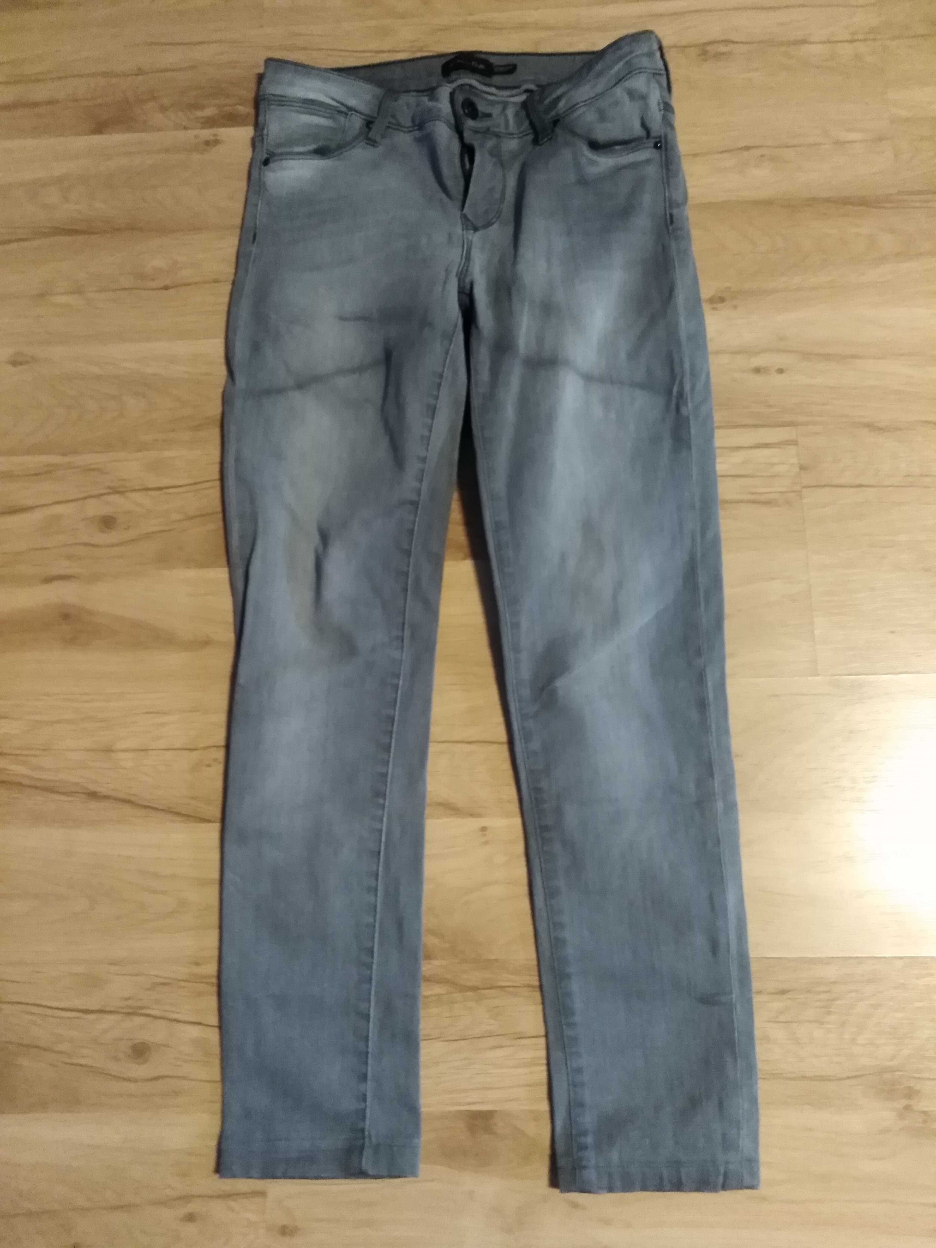 Nowe ,bawełniane spodnie " Massimo Dutti " r. 36