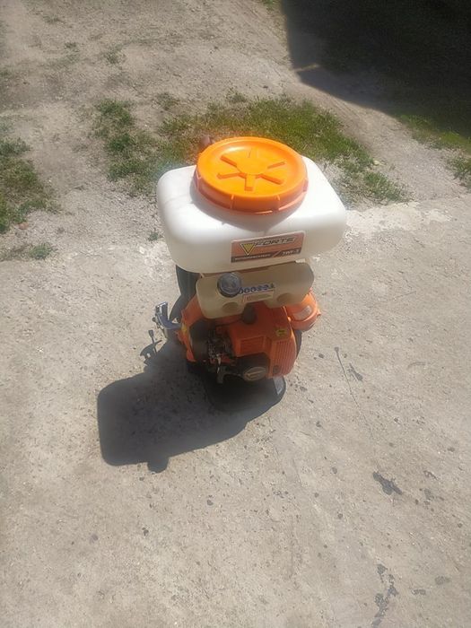 Продам мотоопирскувач